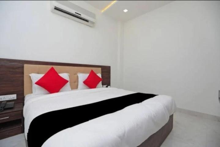 Hotel Shriansh Агра Екстер'єр фото